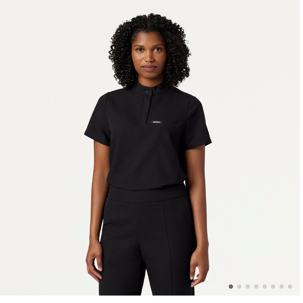 Jaanuu scrub set XXS bottoms/XS top